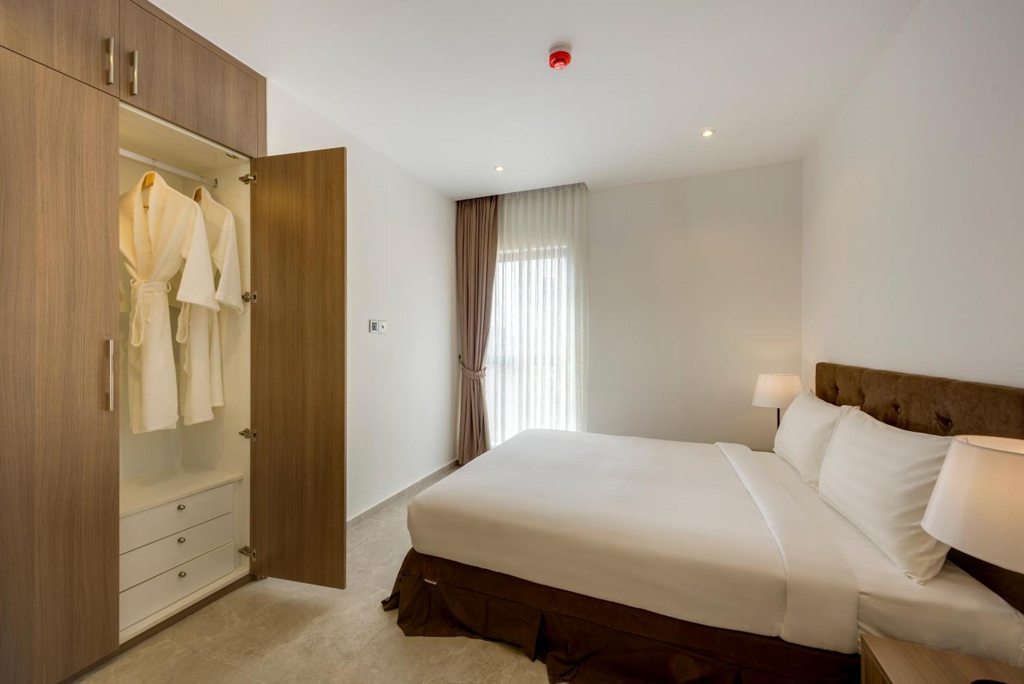 Residence 105 Hotel And Apartment Phnom Penh Room photo