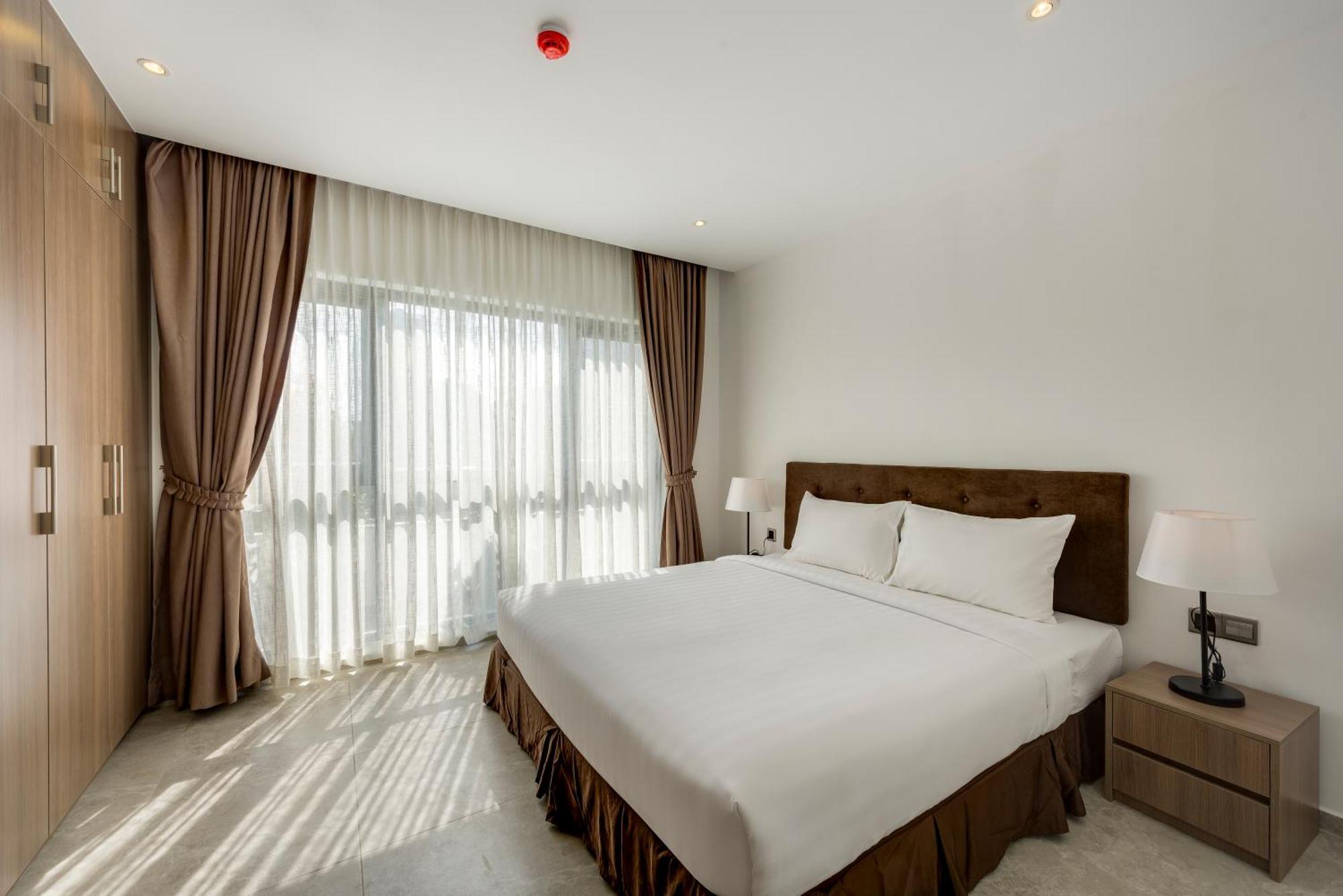 Residence 105 Hotel And Apartment Phnom Penh Room photo