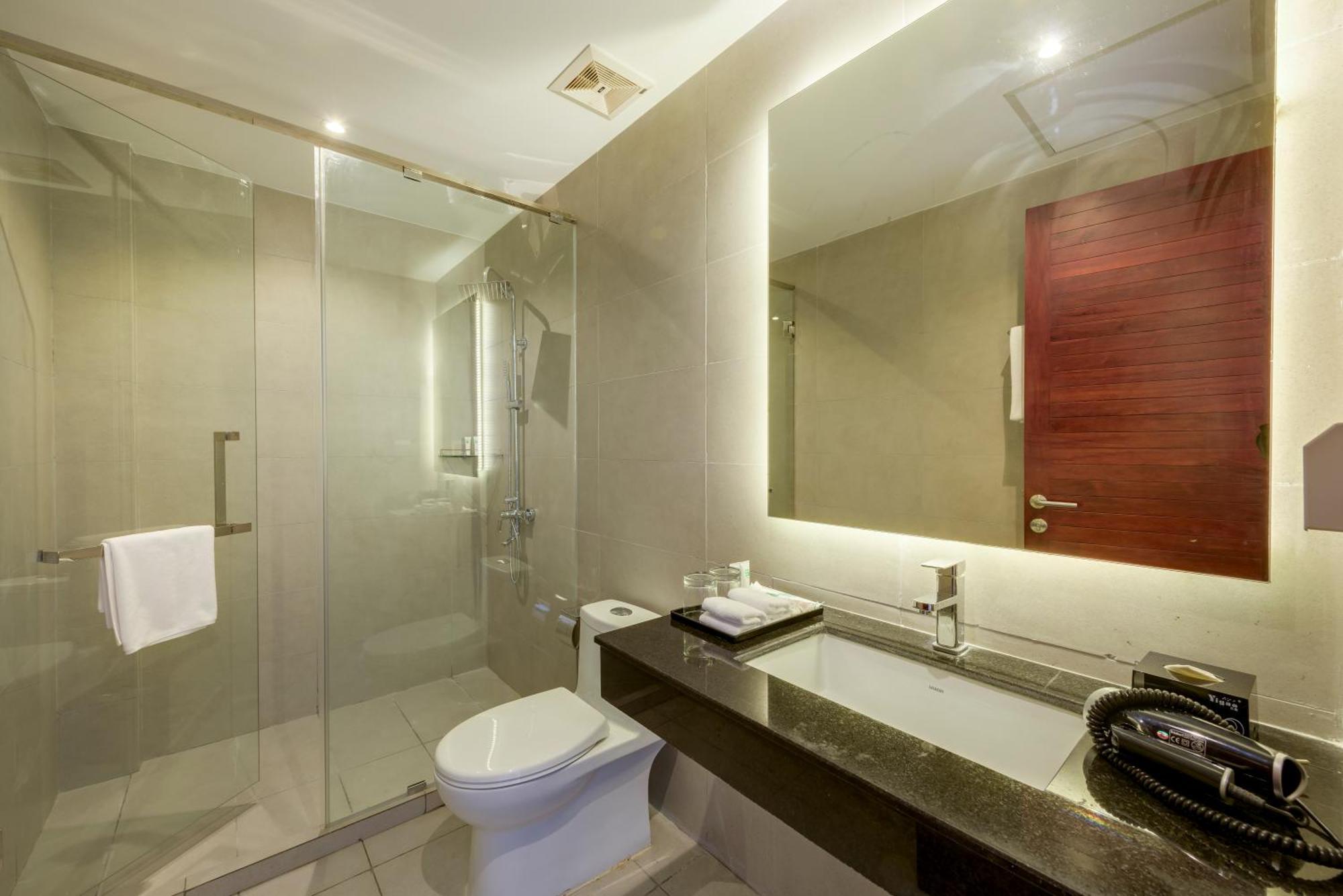 Residence 105 Hotel And Apartment Phnom Penh Room photo